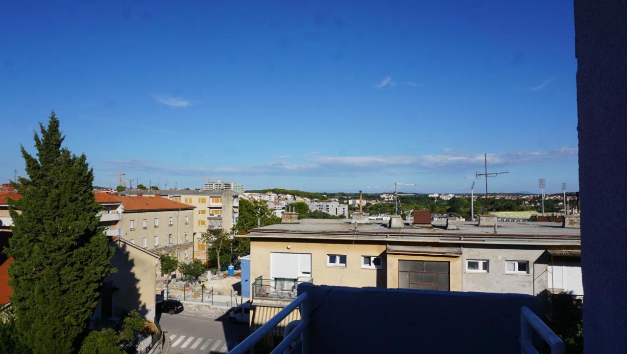 Apartman Luka Pula Exterior foto