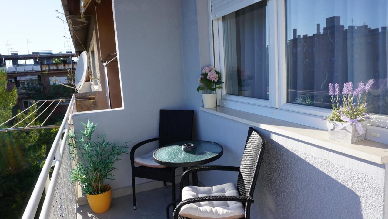 Apartman Luka Pula Exterior foto